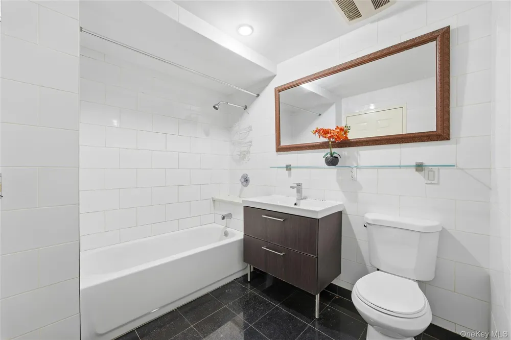 106-07 Northern Boulevard #5B Corona, NY 11368