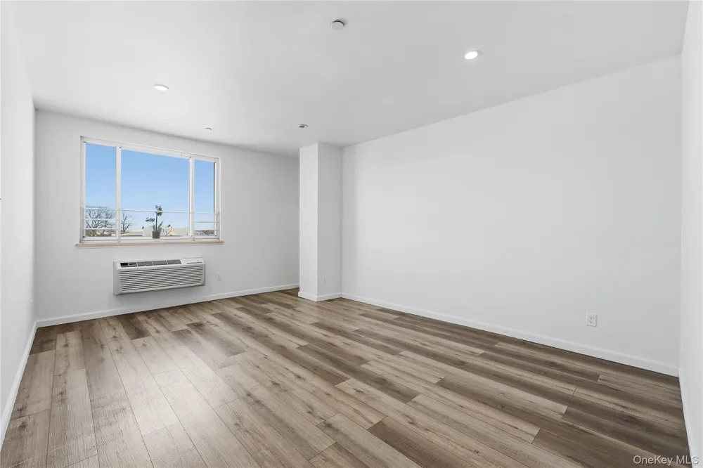 106-07 Northern Boulevard #5B Corona, NY 11368