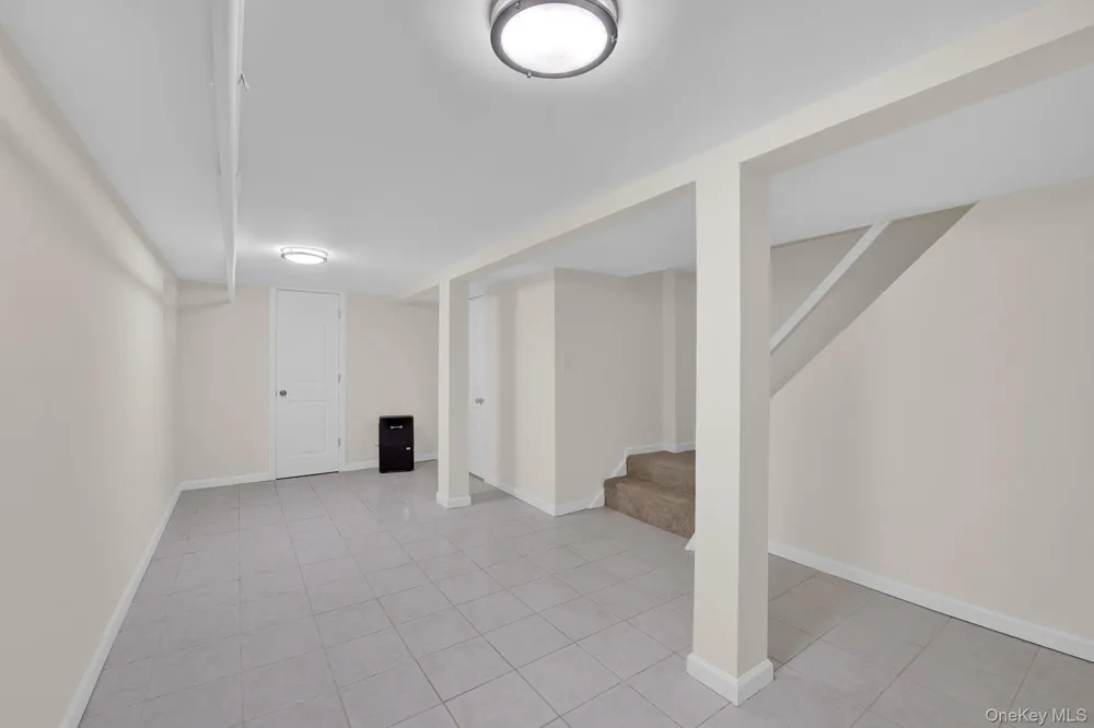 96-16 91st Drive Woodhaven, NY 11421