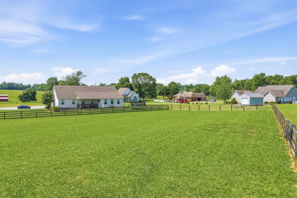 2033 Connie Allen Rd Mc Kenzie, TN 38201