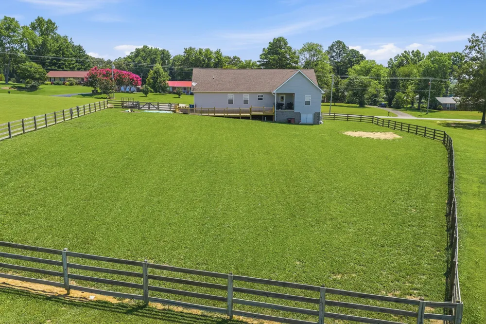 2033 Connie Allen Rd Mc Kenzie, TN 38201