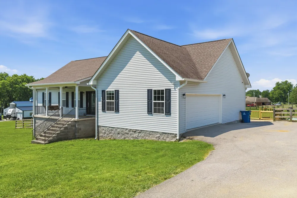 2033 Connie Allen Rd Mc Kenzie, TN 38201