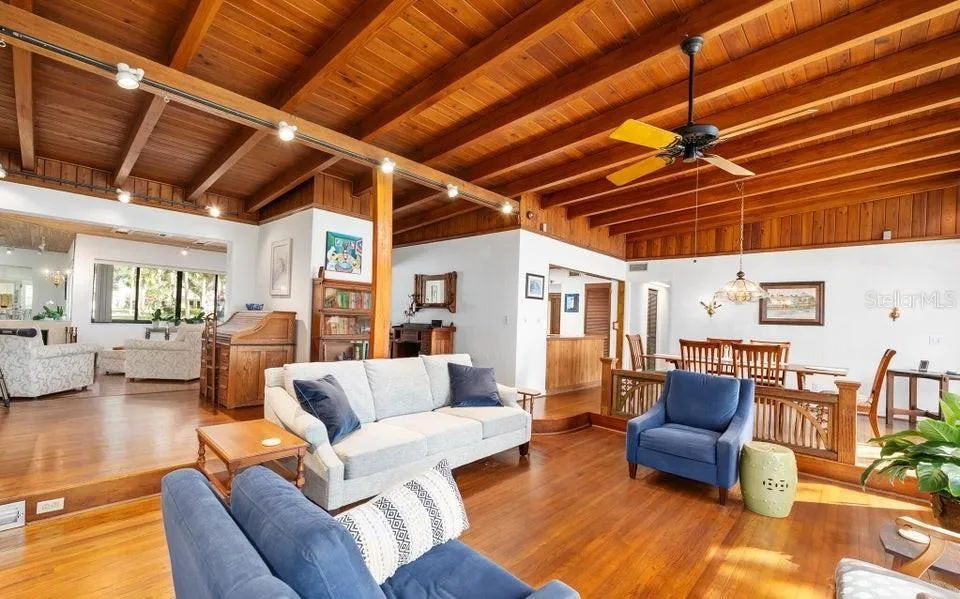 1596 JOHN ANDERSON DRIVE Ormond Beach, FL 32176