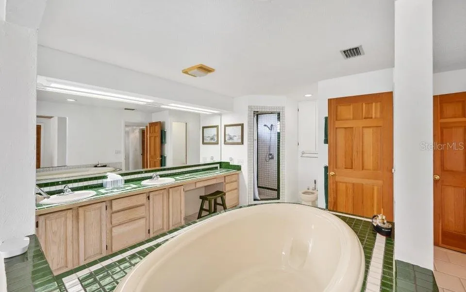 1596 JOHN ANDERSON DRIVE Ormond Beach, FL 32176