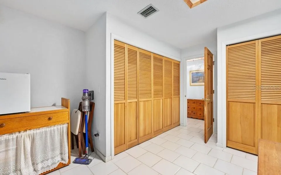 1596 JOHN ANDERSON DRIVE Ormond Beach, FL 32176