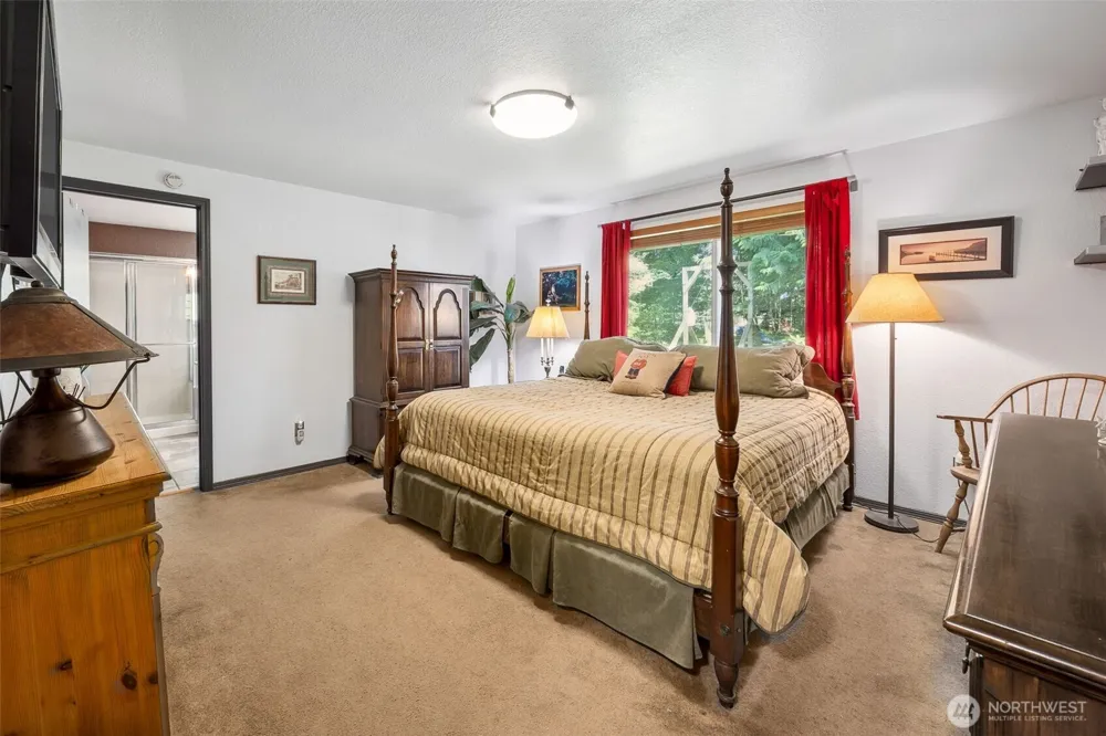 54611 E 278th Avenue Ashford, WA 98304