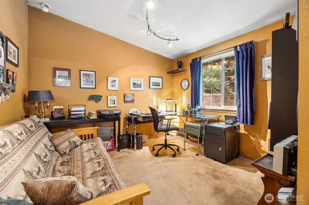54611 E 278th Avenue Ashford, WA 98304