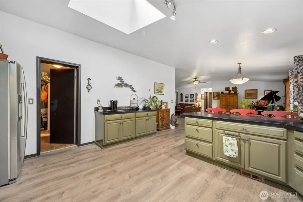 54611 E 278th Avenue Ashford, WA 98304