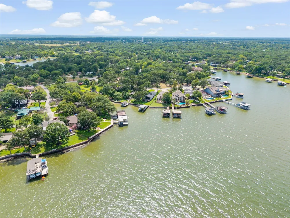 524 Sampan Drive Tool, TX 75143