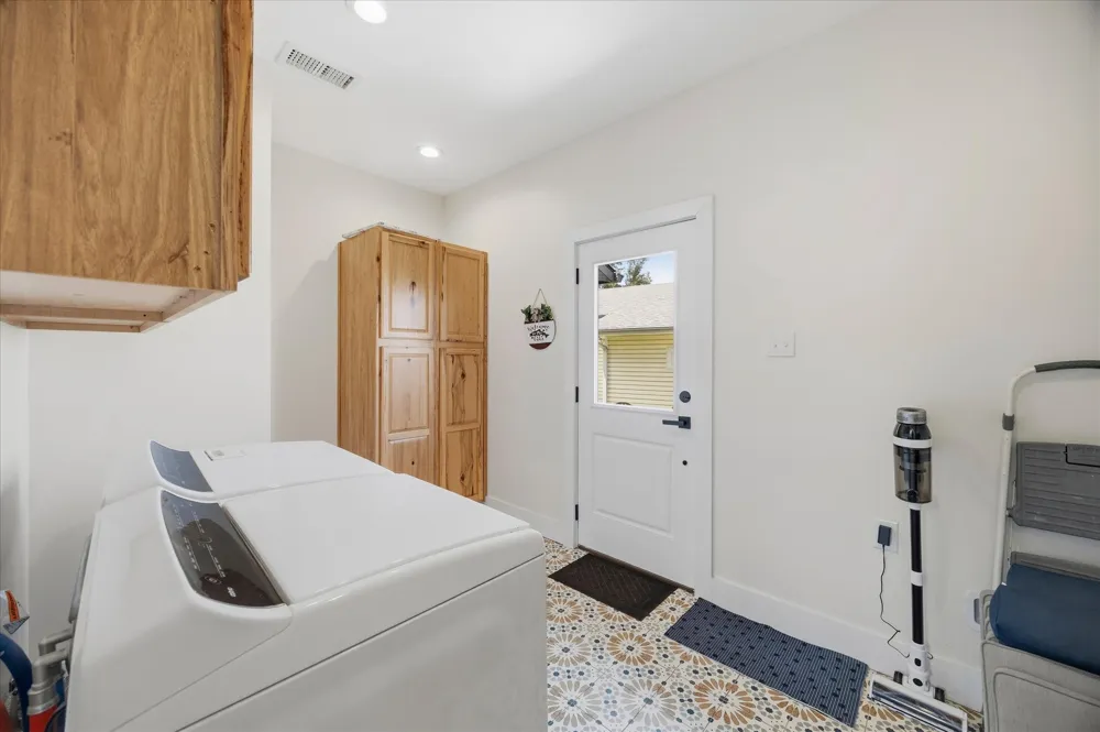 524 Sampan Drive Tool, TX 75143