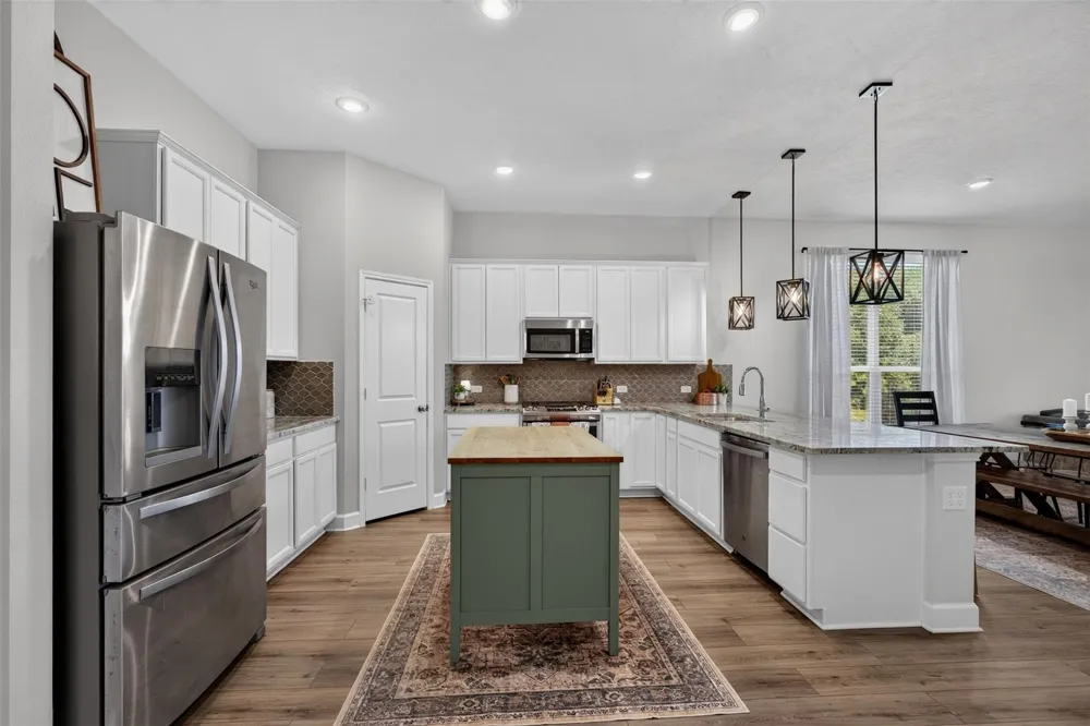 932 Wild Vine Pass Brenham, TX 77833
