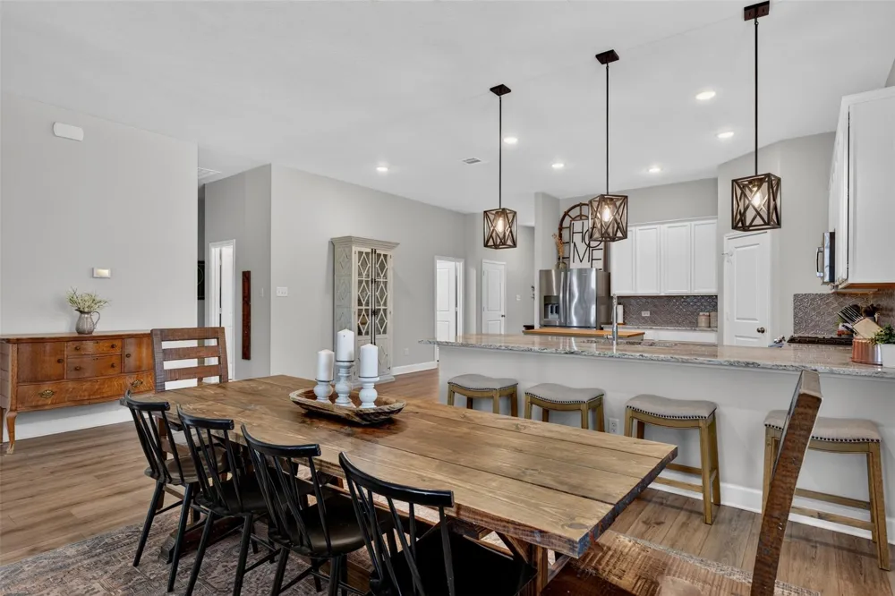 932 Wild Vine Pass Brenham, TX 77833