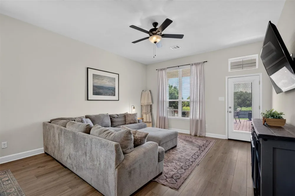 932 Wild Vine Pass Brenham, TX 77833