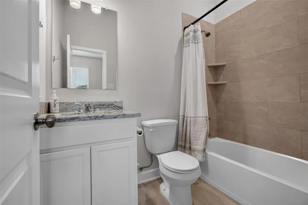 932 Wild Vine Pass Brenham, TX 77833