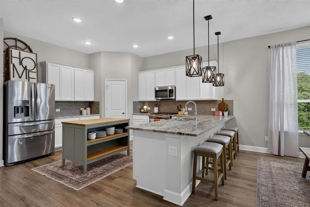 932 Wild Vine Pass Brenham, TX 77833
