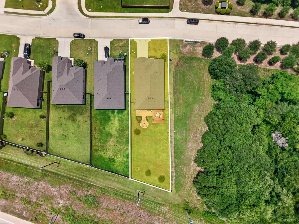 932 Wild Vine Pass Brenham, TX 77833