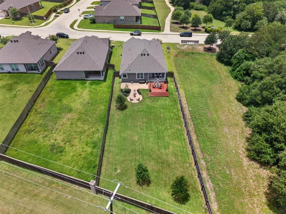 932 Wild Vine Pass Brenham, TX 77833