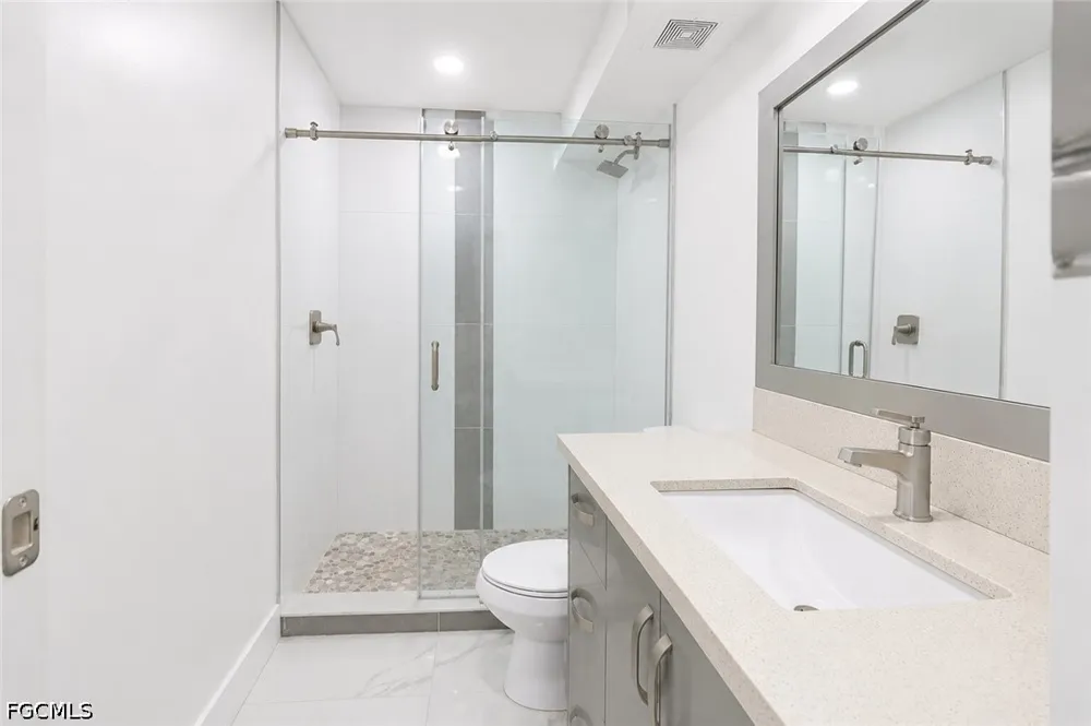 SE 16th Place #104 Cape Coral, FL 33904