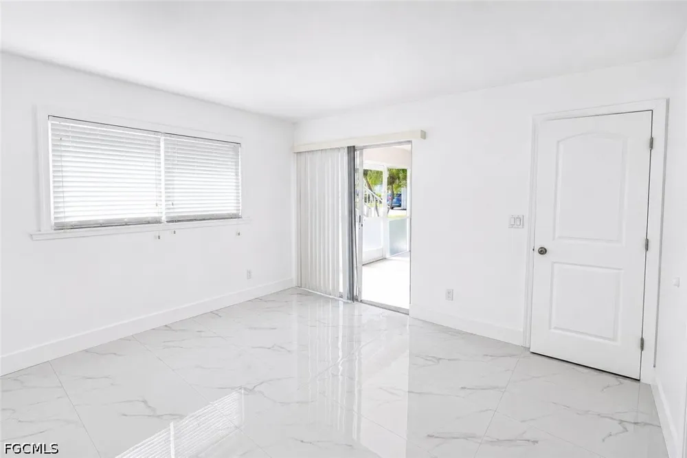 SE 16th Place #104 Cape Coral, FL 33904