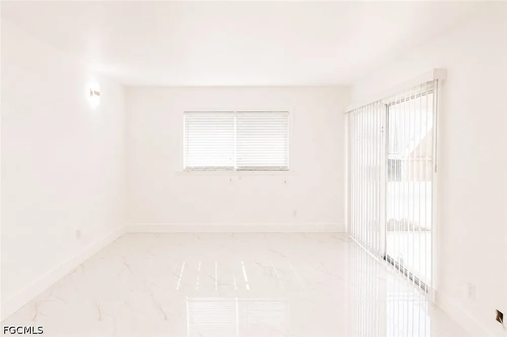 SE 16th Place #104 Cape Coral, FL 33904