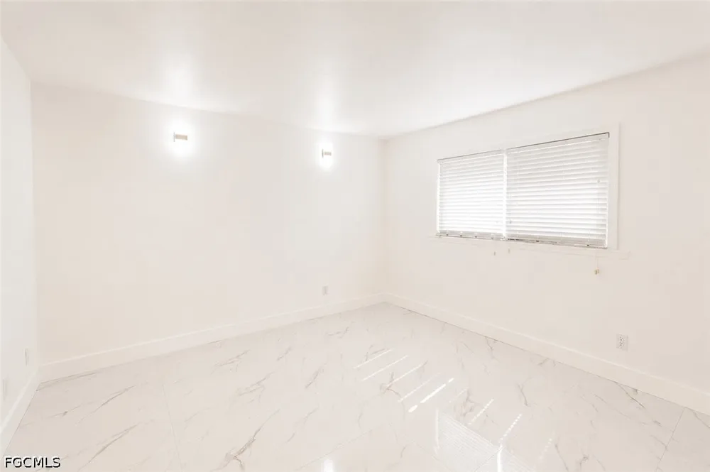 SE 16th Place #104 Cape Coral, FL 33904