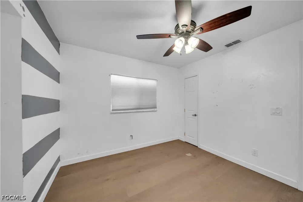 SE 19th Terrace Cape Coral, FL 33990
