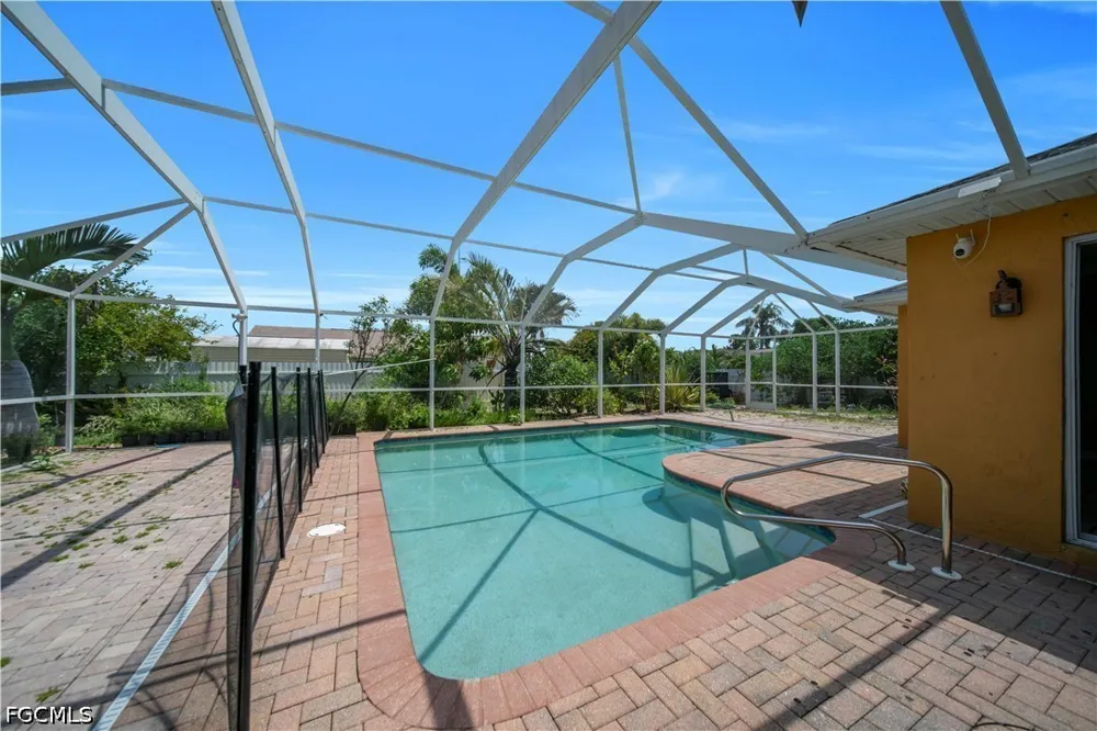 SE 19th Terrace Cape Coral, FL 33990