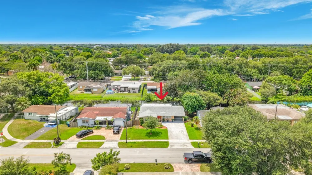 9416 SW 51st Place Cooper City, FL 33328