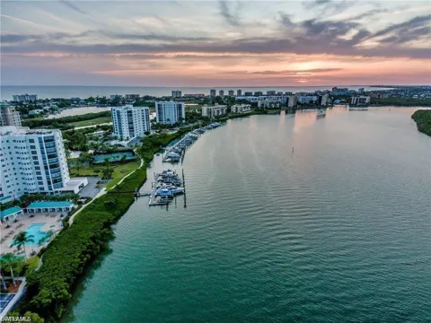 4183 Bay Beach Lane #375