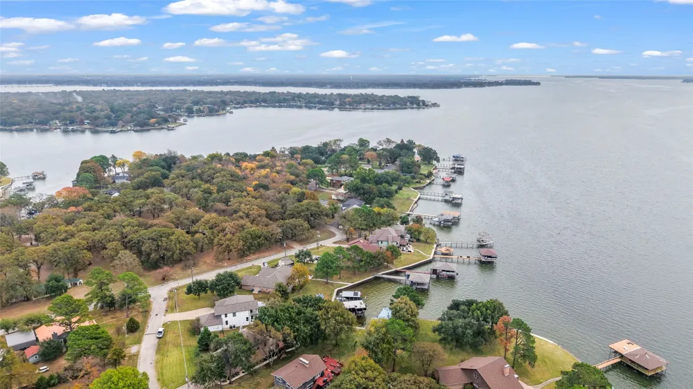 339 Autumn Wood Trail Gun Barrel City, TX 75156