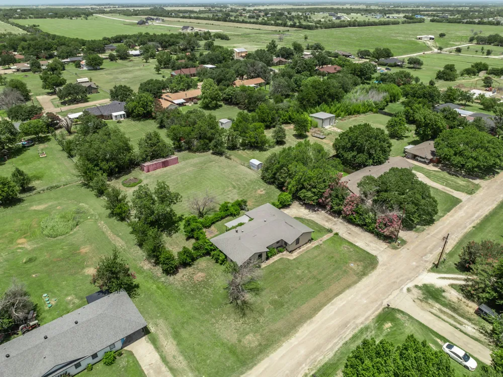 195 Amy Joy Drive China Spring, TX 76633