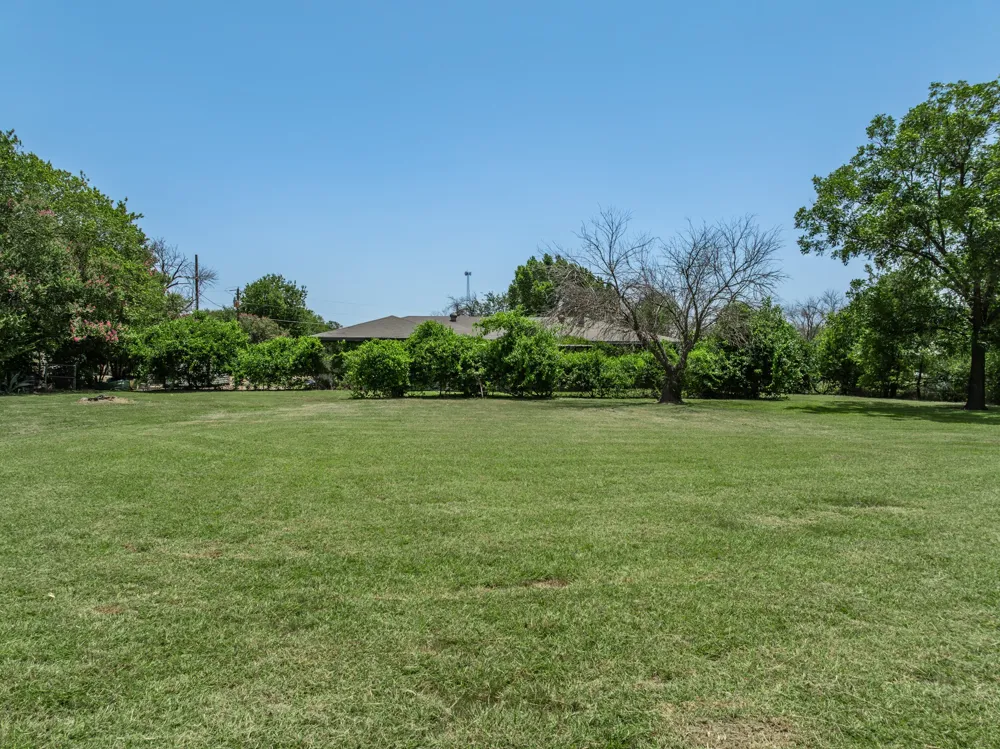 195 Amy Joy Drive China Spring, TX 76633