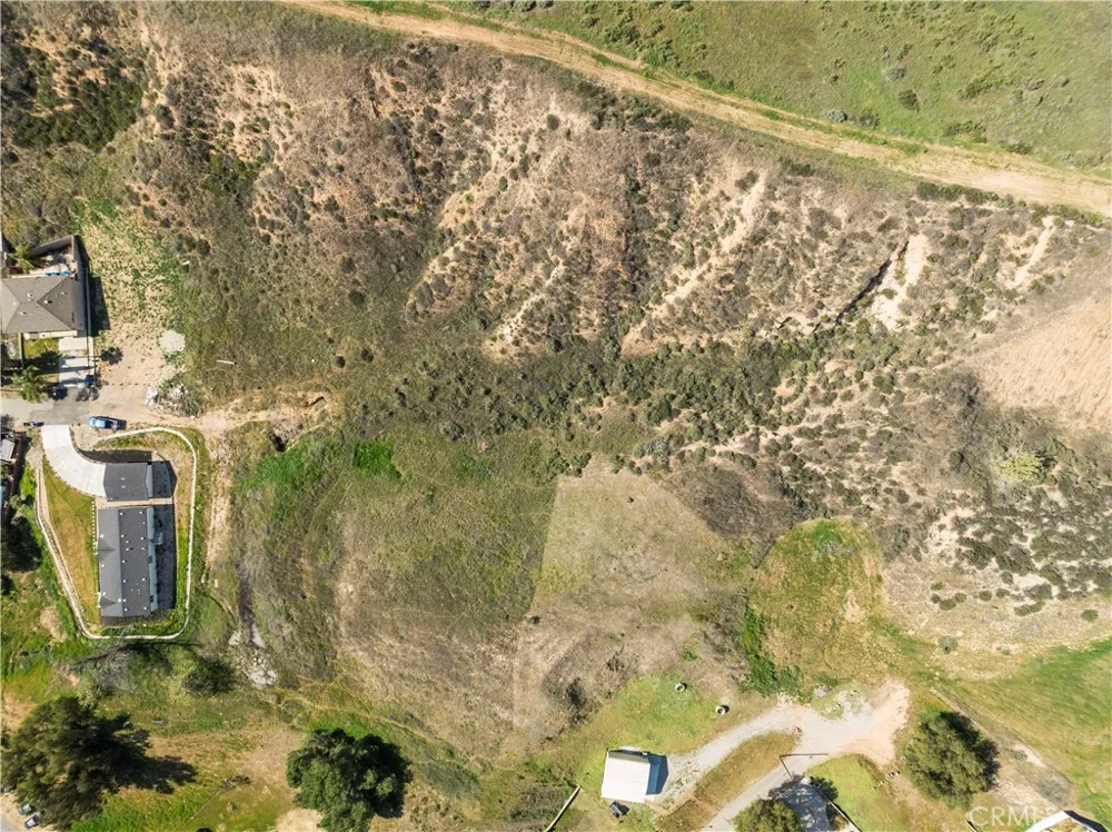 Lomita Dr Val Verde, CA 91384