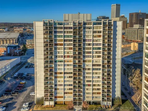 450 W 7th Street #910