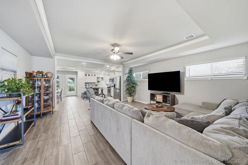 733 E 139th Place Glenpool, OK 74033