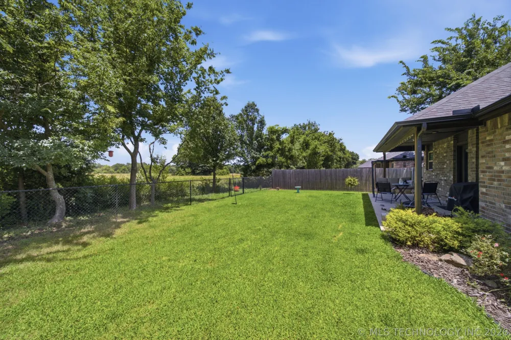 733 E 139th Place Glenpool, OK 74033