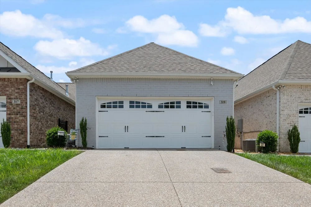 319 Buckner Cir Mount Juliet, TN 37122