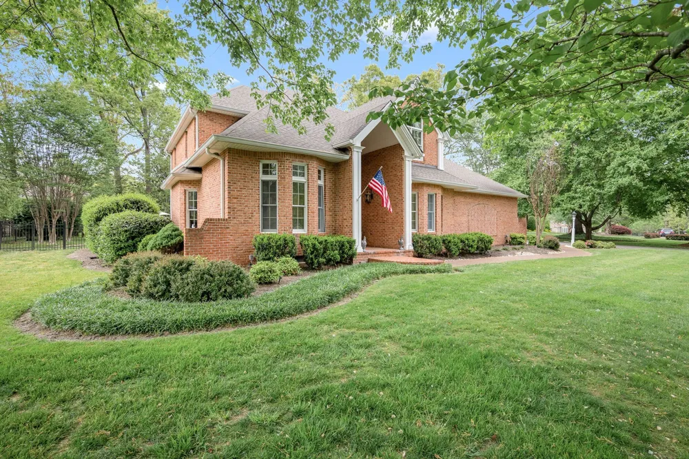 109 ALBEMARLE DRIVE Tullahoma, TN 37388