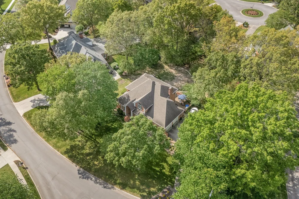 109 ALBEMARLE DRIVE Tullahoma, TN 37388