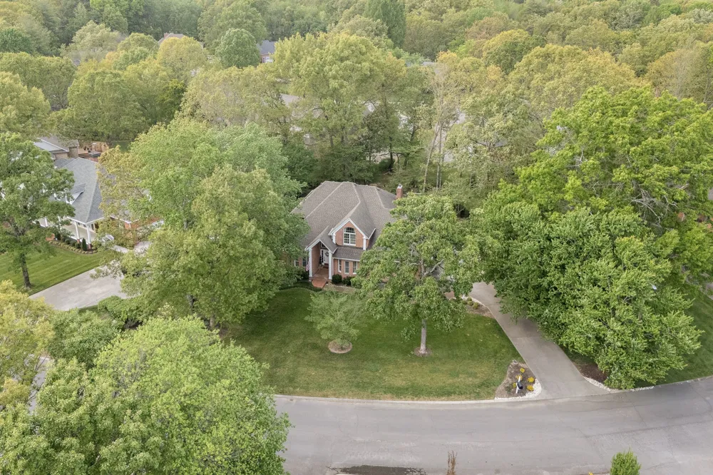 109 ALBEMARLE DRIVE Tullahoma, TN 37388