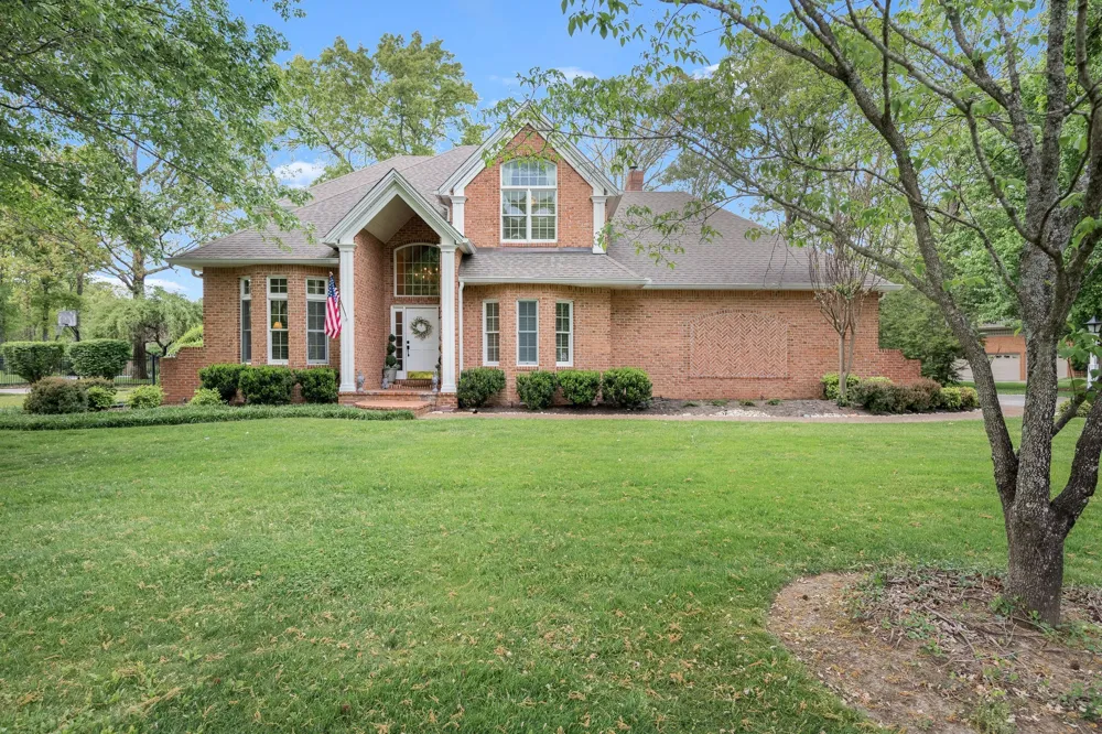 109 ALBEMARLE DRIVE Tullahoma, TN 37388
