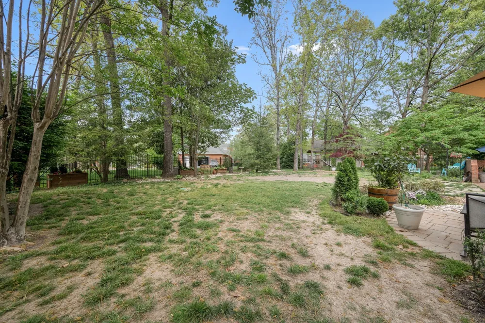 109 ALBEMARLE DRIVE Tullahoma, TN 37388