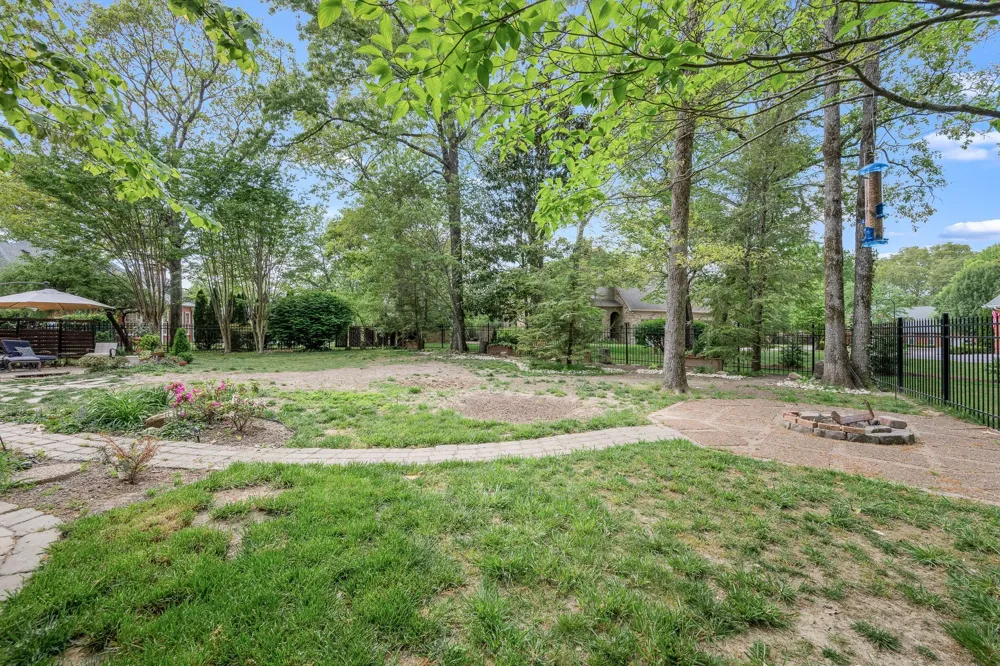 109 ALBEMARLE DRIVE Tullahoma, TN 37388