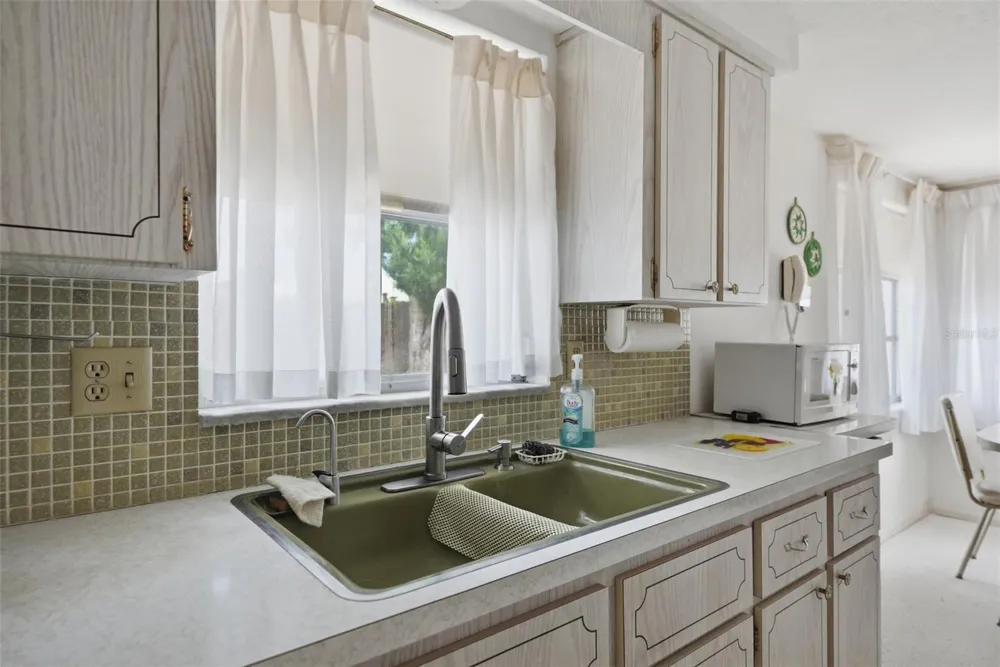 1207 LODESTAR DRIVE Holiday, FL 34690