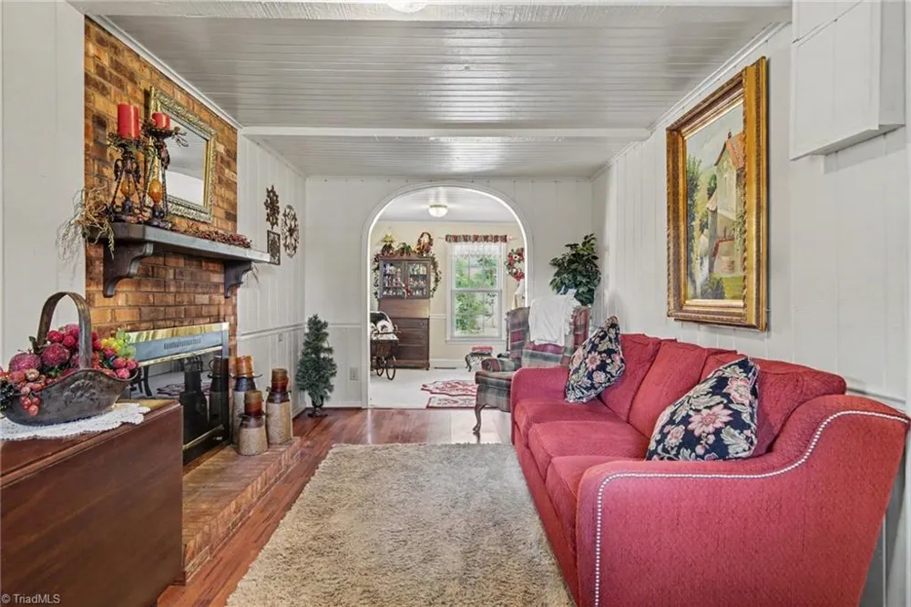 5109 NC Highway 89 E Walnut Cove, NC 27052