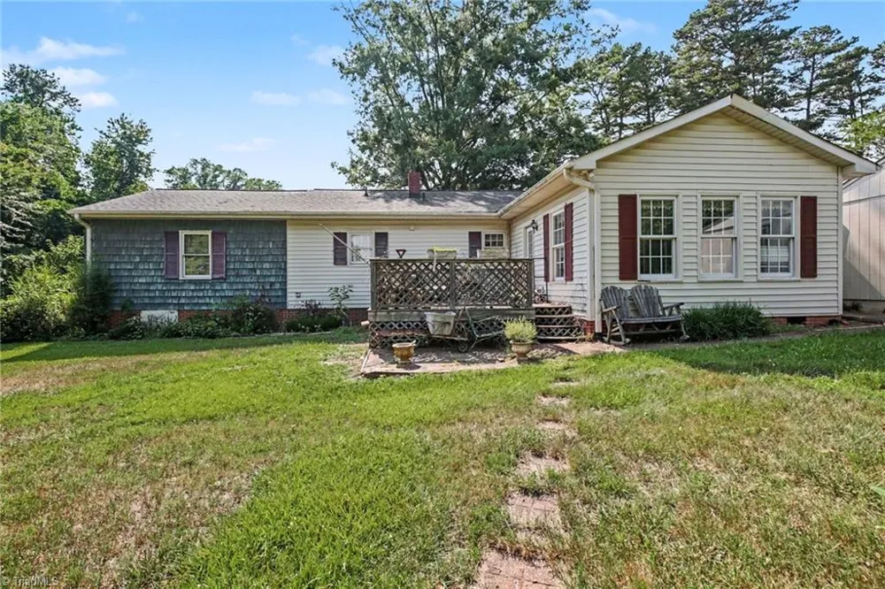 5109 NC Highway 89 E Walnut Cove, NC 27052