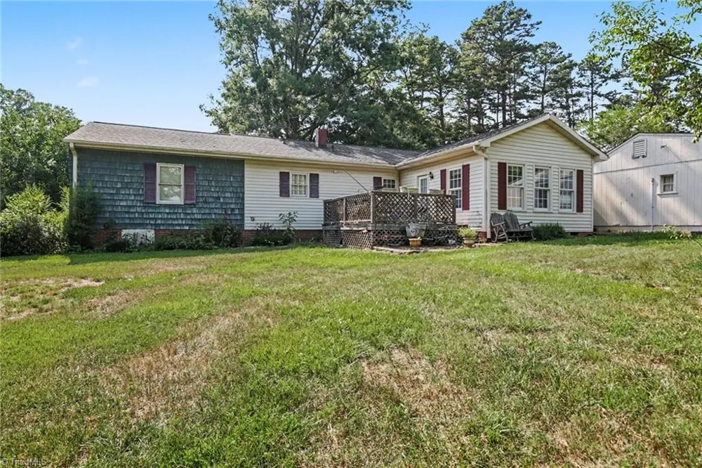 5109 NC Highway 89 E Walnut Cove, NC 27052