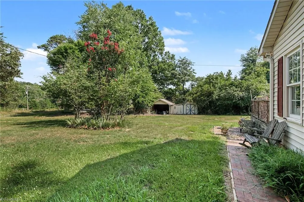 5109 NC Highway 89 E Walnut Cove, NC 27052