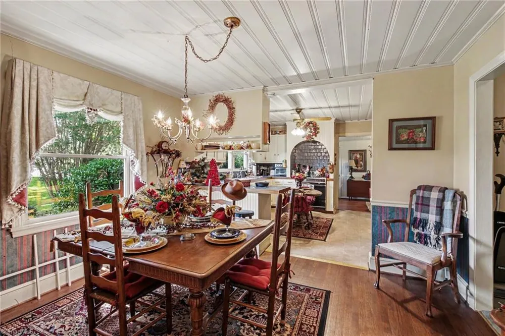 5109 NC Highway 89 E Walnut Cove, NC 27052