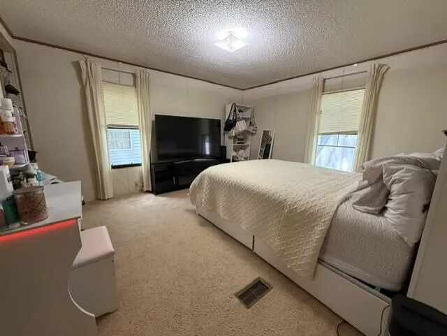 2482 Pembroke Drive Norton Shores City, MI 49441